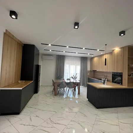 Apartment New Luxury Apartament *